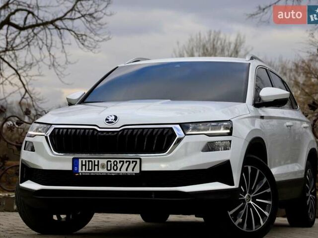 Білий Шкода Karoq, об'ємом двигуна 2 л та пробігом 88 тис. км за 29800 $, фото 28 на Automoto.ua