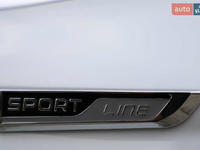 Білий Шкода Karoq, об'ємом двигуна 2 л та пробігом 88 тис. км за 29800 $, фото 56 на Automoto.ua