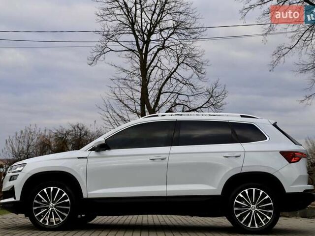Білий Шкода Karoq, об'ємом двигуна 2 л та пробігом 88 тис. км за 29800 $, фото 30 на Automoto.ua