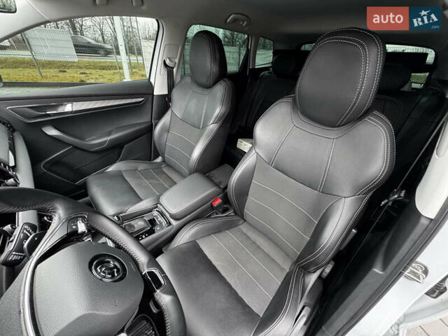 Білий Шкода Karoq, об'ємом двигуна 1.4 л та пробігом 68 тис. км за 24450 $, фото 33 на Automoto.ua