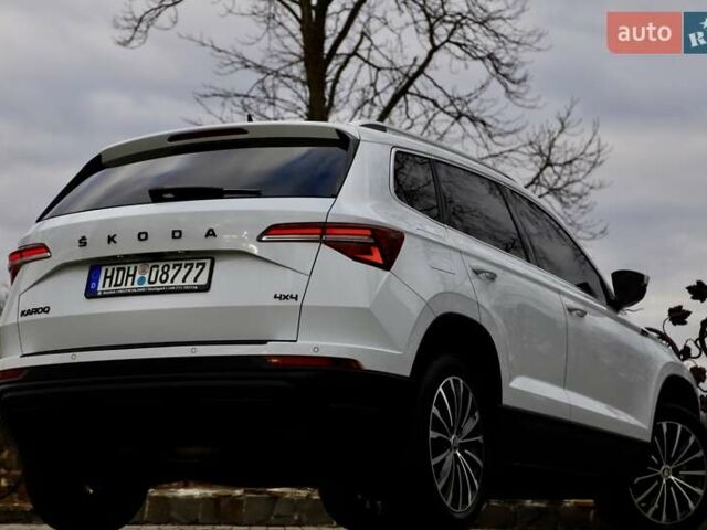 Білий Шкода Karoq, об'ємом двигуна 2 л та пробігом 88 тис. км за 29800 $, фото 49 на Automoto.ua