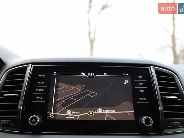 Білий Шкода Karoq, об'ємом двигуна 2 л та пробігом 88 тис. км за 29800 $, фото 106 на Automoto.ua
