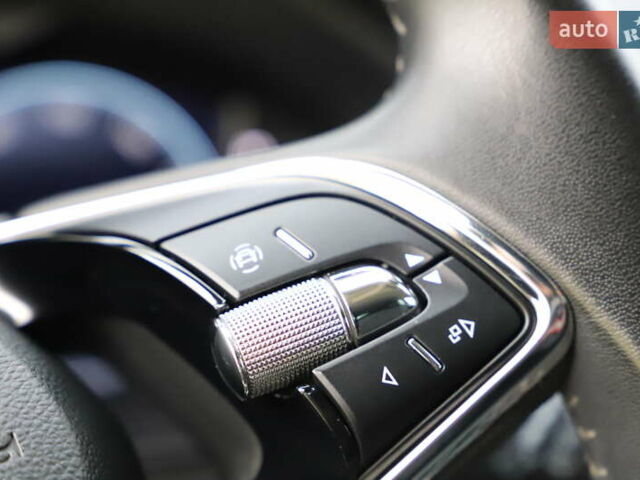 Білий Шкода Karoq, об'ємом двигуна 2 л та пробігом 88 тис. км за 29800 $, фото 81 на Automoto.ua