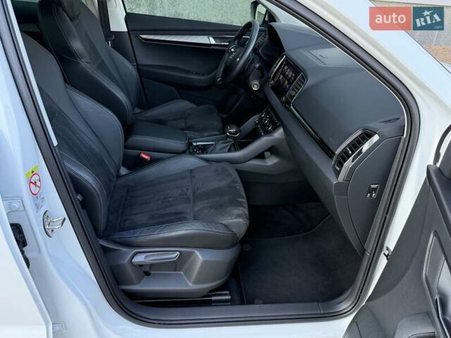 Білий Шкода Karoq, об'ємом двигуна 1.4 л та пробігом 23 тис. км за 27800 $, фото 60 на Automoto.ua
