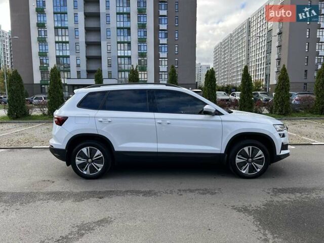 Белый Шкода Karoq, объемом двигателя 1.4 л и пробегом 22 тыс. км за 29600 $, фото 7 на Automoto.ua