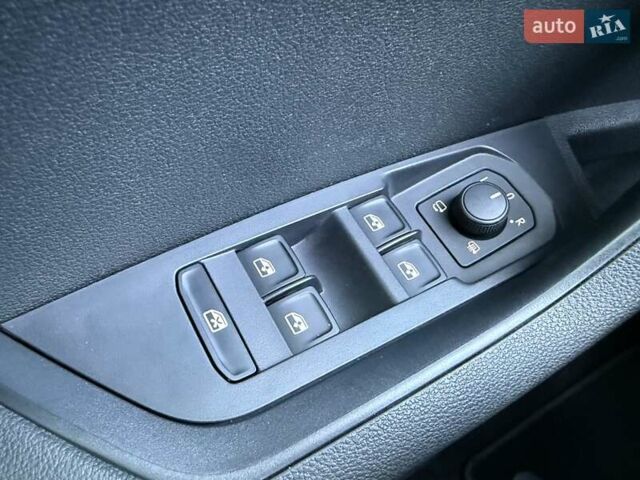 Білий Шкода Karoq, об'ємом двигуна 1.4 л та пробігом 23 тис. км за 27800 $, фото 84 на Automoto.ua