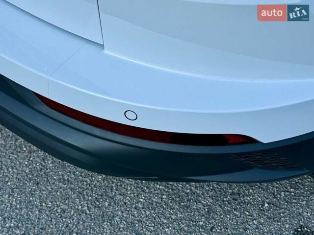 Білий Шкода Karoq, об'ємом двигуна 1.4 л та пробігом 23 тис. км за 27800 $, фото 23 на Automoto.ua