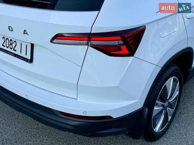 Білий Шкода Karoq, об'ємом двигуна 1.4 л та пробігом 23 тис. км за 27800 $, фото 25 на Automoto.ua