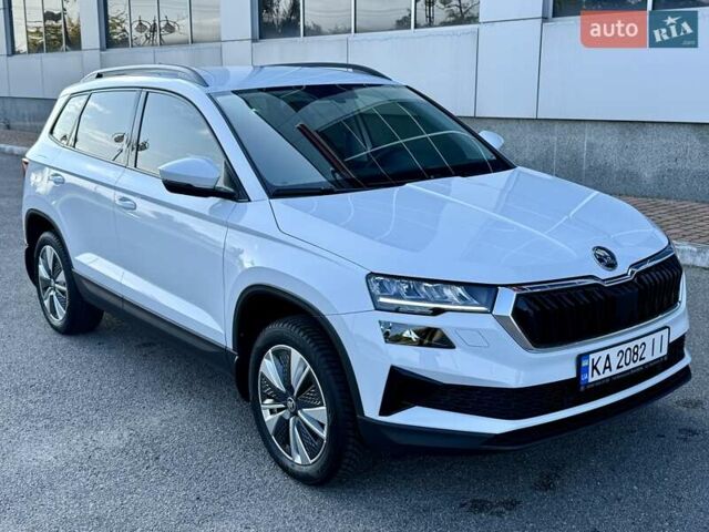 Білий Шкода Karoq, об'ємом двигуна 1.4 л та пробігом 23 тис. км за 27800 $, фото 9 на Automoto.ua