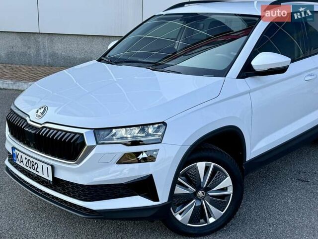 Білий Шкода Karoq, об'ємом двигуна 1.4 л та пробігом 23 тис. км за 27800 $, фото 17 на Automoto.ua