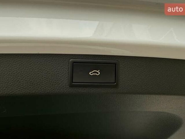 Білий Шкода Karoq, об'ємом двигуна 1.4 л та пробігом 23 тис. км за 27800 $, фото 41 на Automoto.ua