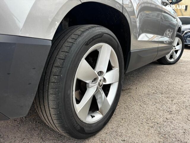 Бежевый Шкода Karoq, объемом двигателя 1.5 л и пробегом 97 тыс. км за 18990 $, фото 10 на Automoto.ua