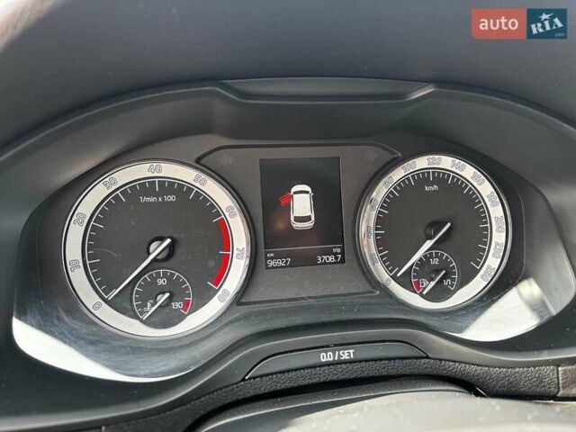 Бежевый Шкода Karoq, объемом двигателя 1.5 л и пробегом 97 тыс. км за 18990 $, фото 23 на Automoto.ua