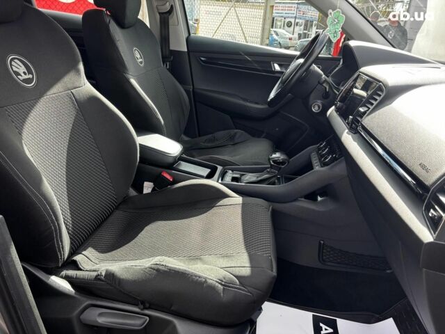 Бежевый Шкода Karoq, объемом двигателя 1.5 л и пробегом 97 тыс. км за 18990 $, фото 16 на Automoto.ua