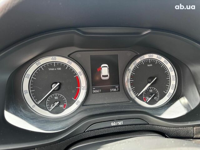 Бежевый Шкода Karoq, объемом двигателя 1.5 л и пробегом 97 тыс. км за 18990 $, фото 23 на Automoto.ua