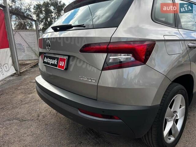 Бежевый Шкода Karoq, объемом двигателя 1.5 л и пробегом 97 тыс. км за 18990 $, фото 11 на Automoto.ua