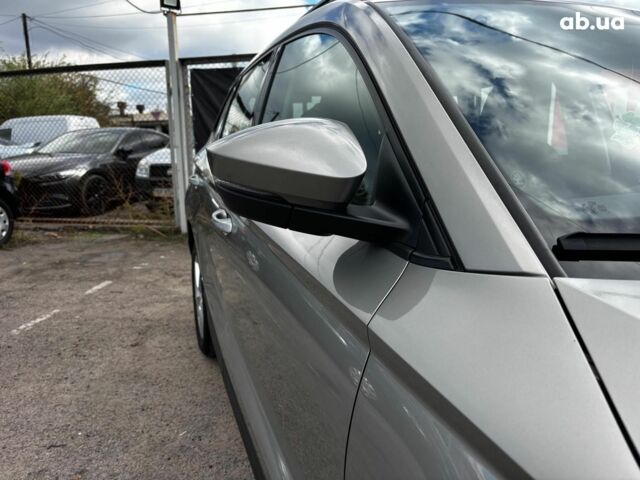 Бежевый Шкода Karoq, объемом двигателя 1.5 л и пробегом 97 тыс. км за 18990 $, фото 9 на Automoto.ua