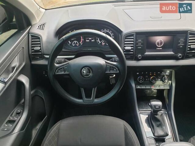 Черный Шкода Karoq, объемом двигателя 1.5 л и пробегом 145 тыс. км за 18500 $, фото 10 на Automoto.ua