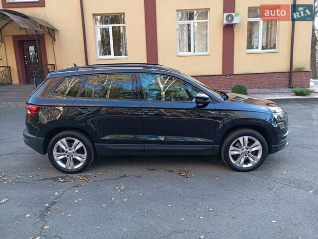 Чорний Шкода Karoq, об'ємом двигуна 0 л та пробігом 202 тис. км за 22800 $, фото 2 на Automoto.ua