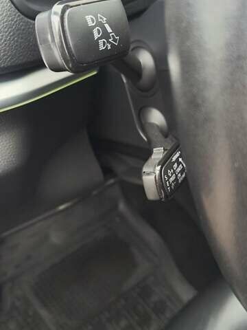 Чорний Шкода Karoq, об'ємом двигуна 1.6 л та пробігом 168 тис. км за 22100 $, фото 21 на Automoto.ua