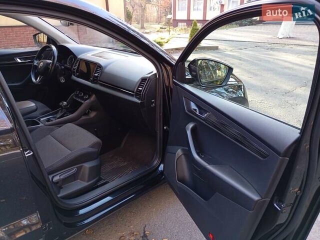 Чорний Шкода Karoq, об'ємом двигуна 0 л та пробігом 202 тис. км за 22800 $, фото 13 на Automoto.ua