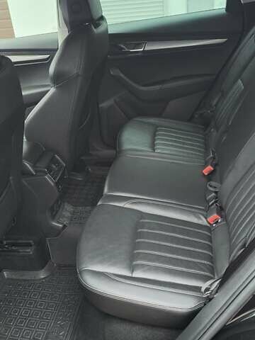 Чорний Шкода Karoq, об'ємом двигуна 1.6 л та пробігом 168 тис. км за 22100 $, фото 18 на Automoto.ua