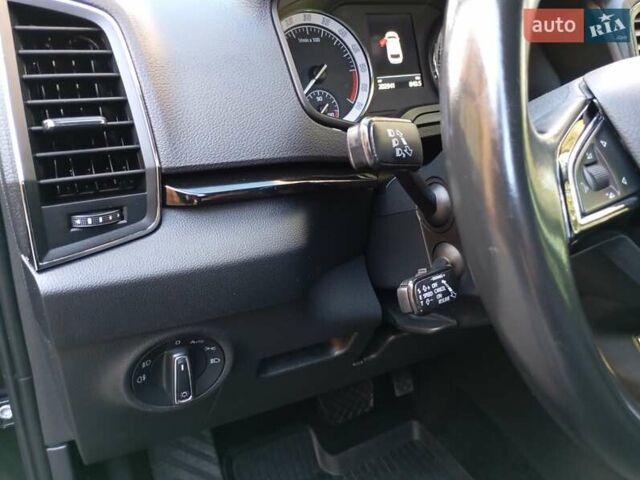 Чорний Шкода Karoq, об'ємом двигуна 0 л та пробігом 202 тис. км за 22800 $, фото 9 на Automoto.ua