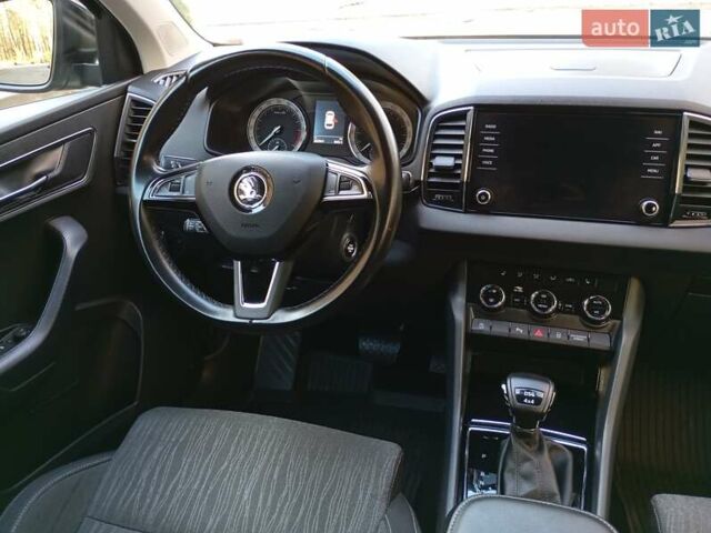 Чорний Шкода Karoq, об'ємом двигуна 0 л та пробігом 202 тис. км за 22800 $, фото 19 на Automoto.ua
