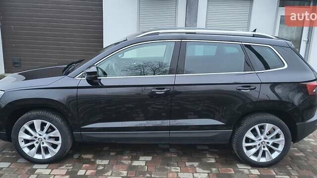 Чорний Шкода Karoq, об'ємом двигуна 1.6 л та пробігом 168 тис. км за 22100 $, фото 2 на Automoto.ua