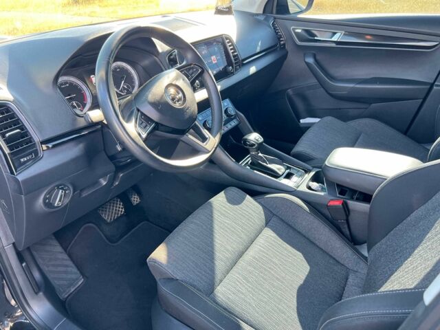 Черный Шкода Karoq, объемом двигателя 2 л и пробегом 263 тыс. км за 23999 $, фото 6 на Automoto.ua