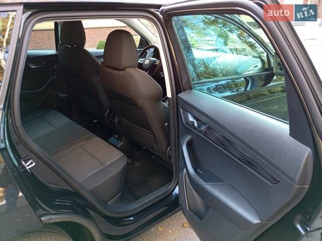 Чорний Шкода Karoq, об'ємом двигуна 0 л та пробігом 202 тис. км за 22800 $, фото 16 на Automoto.ua