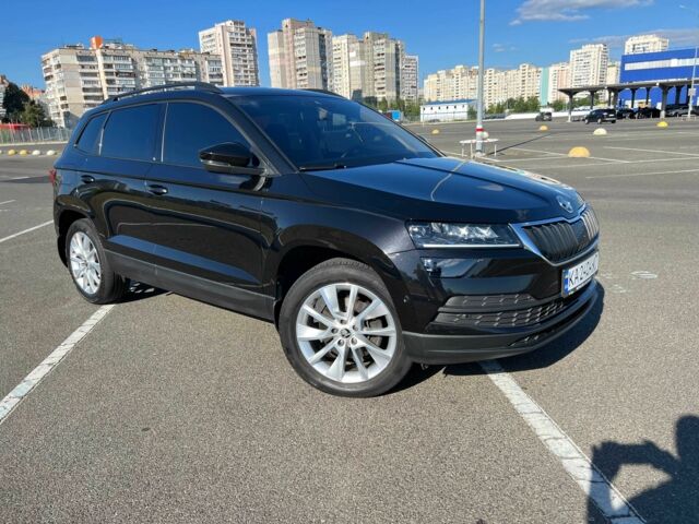 Черный Шкода Karoq, объемом двигателя 2 л и пробегом 263 тыс. км за 23999 $, фото 4 на Automoto.ua