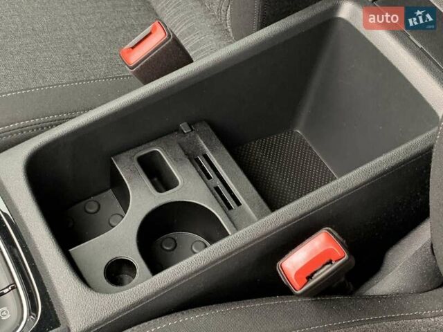 Черный Шкода Karoq, объемом двигателя 1.5 л и пробегом 232 тыс. км за 19155 $, фото 43 на Automoto.ua