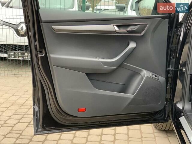 Черный Шкода Karoq, объемом двигателя 1.5 л и пробегом 232 тыс. км за 19155 $, фото 22 на Automoto.ua