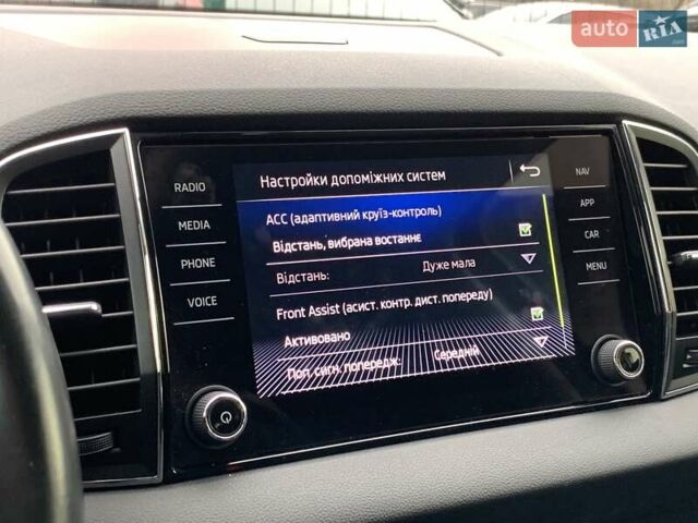 Черный Шкода Karoq, объемом двигателя 1.5 л и пробегом 232 тыс. км за 19155 $, фото 51 на Automoto.ua