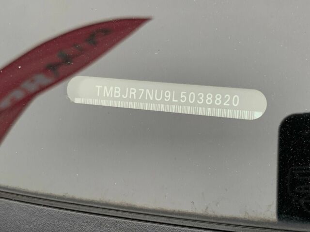 Чорний Шкода Karoq, об'ємом двигуна 1.5 л та пробігом 232 тис. км за 19155 $, фото 23 на Automoto.ua