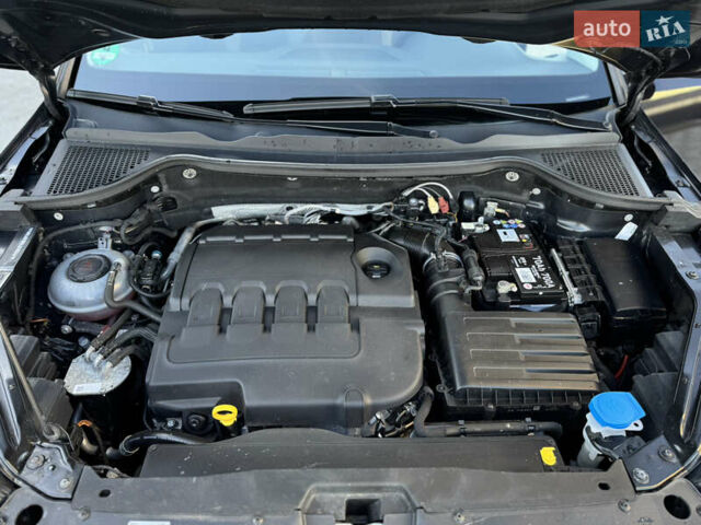 Чорний Шкода Karoq, об'ємом двигуна 2 л та пробігом 187 тис. км за 23499 $, фото 64 на Automoto.ua