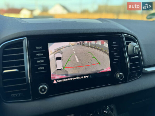 Чорний Шкода Karoq, об'ємом двигуна 2 л та пробігом 187 тис. км за 23499 $, фото 67 на Automoto.ua