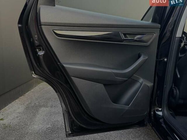 Черный Шкода Karoq, объемом двигателя 1.4 л и пробегом 87 тыс. км за 22200 $, фото 20 на Automoto.ua