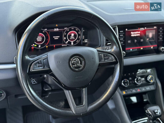 Чорний Шкода Karoq, об'ємом двигуна 2 л та пробігом 187 тис. км за 23499 $, фото 38 на Automoto.ua
