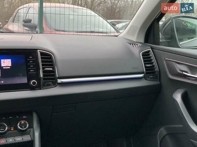 Черный Шкода Karoq, объемом двигателя 1.5 л и пробегом 232 тыс. км за 19155 $, фото 58 на Automoto.ua