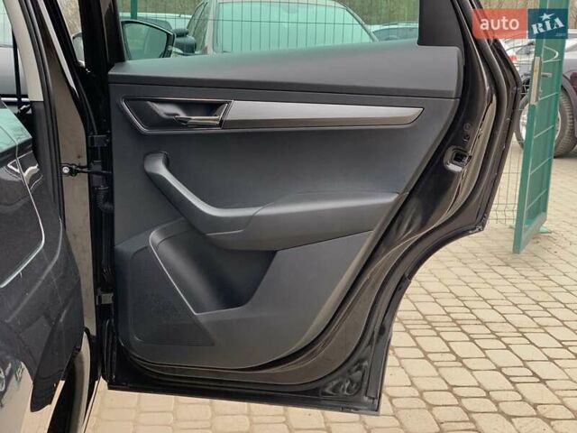 Черный Шкода Karoq, объемом двигателя 1.5 л и пробегом 232 тыс. км за 19155 $, фото 29 на Automoto.ua