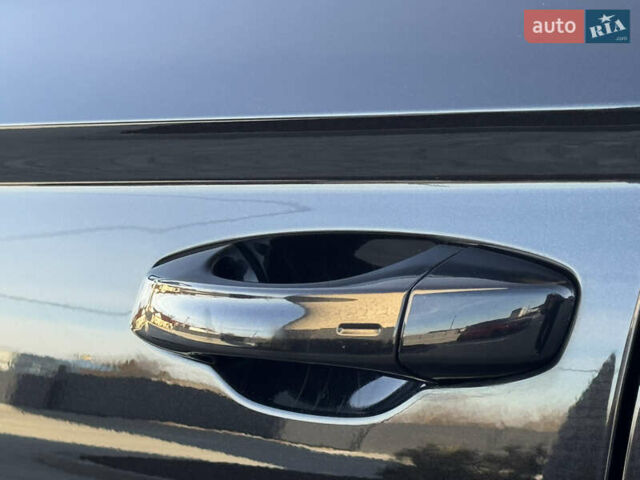 Чорний Шкода Karoq, об'ємом двигуна 2 л та пробігом 187 тис. км за 23499 $, фото 24 на Automoto.ua