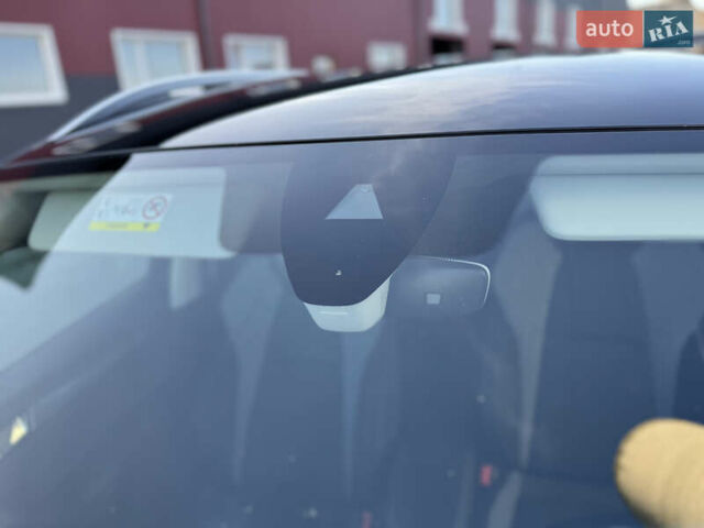 Чорний Шкода Karoq, об'ємом двигуна 2 л та пробігом 187 тис. км за 23499 $, фото 66 на Automoto.ua