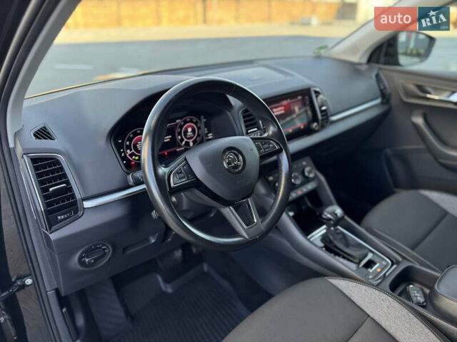 Чорний Шкода Karoq, об'ємом двигуна 2 л та пробігом 187 тис. км за 23499 $, фото 35 на Automoto.ua