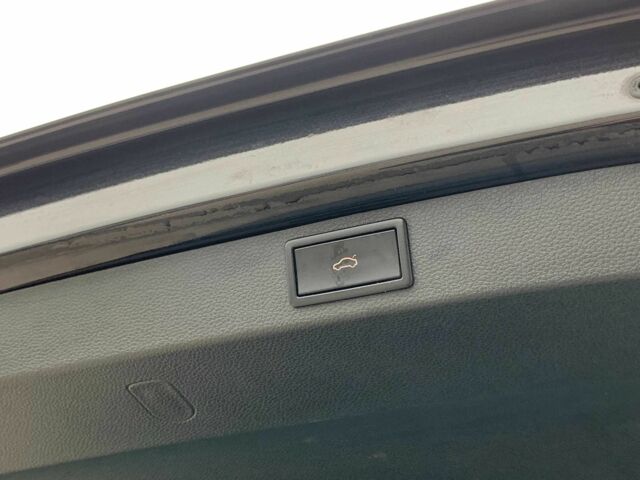 Чорний Шкода Karoq, об'ємом двигуна 1.5 л та пробігом 232 тис. км за 19155 $, фото 13 на Automoto.ua