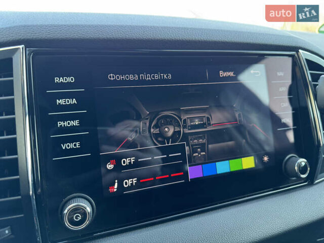 Чорний Шкода Karoq, об'ємом двигуна 2 л та пробігом 187 тис. км за 23499 $, фото 70 на Automoto.ua