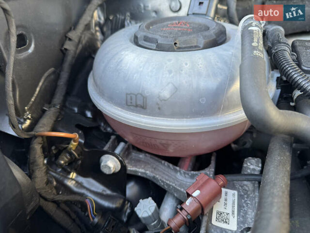 Чорний Шкода Karoq, об'ємом двигуна 2 л та пробігом 187 тис. км за 23499 $, фото 65 на Automoto.ua