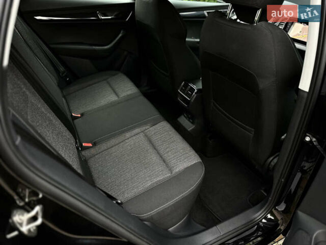 Черный Шкода Karoq, объемом двигателя 1.4 л и пробегом 125 тыс. км за 21799 $, фото 51 на Automoto.ua