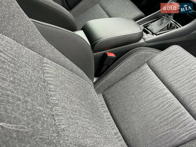 Чорний Шкода Karoq, об'ємом двигуна 2 л та пробігом 154 тис. км за 26105 $, фото 44 на Automoto.ua